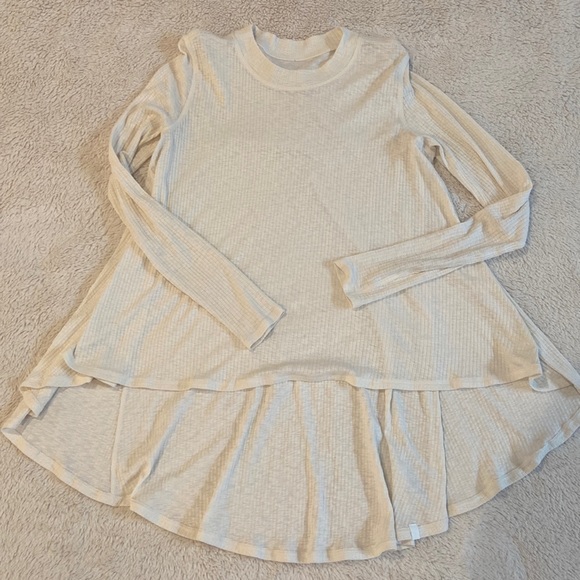 Lululemon Dare to Drape Light Ivory Long Sleeve - Picture 3 of 6